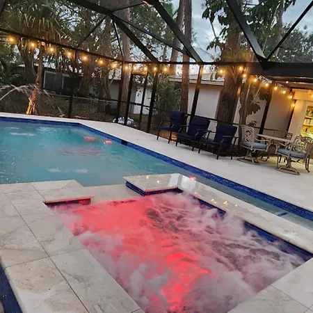 Sunset Villa Pool & Spa Near The Beach